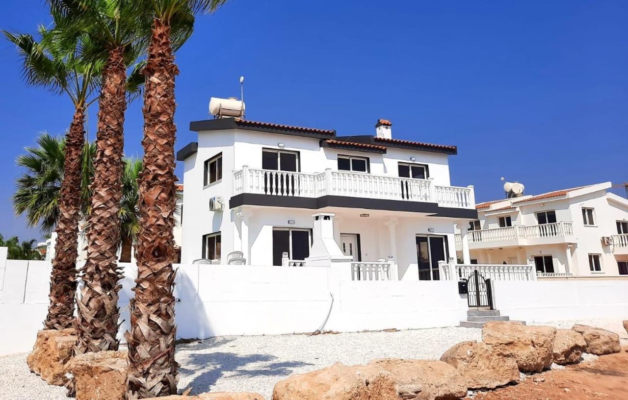 Villa Suncity Boutique Beachfront Ajia Napa Zewnętrze zdjęcie
