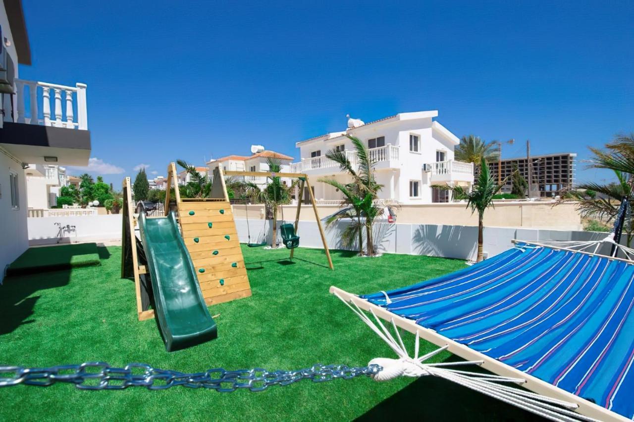 Villa Suncity Boutique Beachfront Ajia Napa Zewnętrze zdjęcie