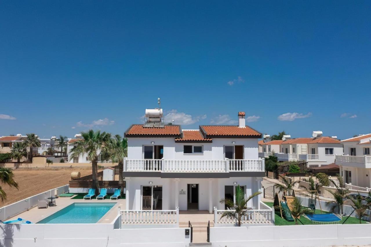 Villa Suncity Boutique Beachfront Ajia Napa Zewnętrze zdjęcie
