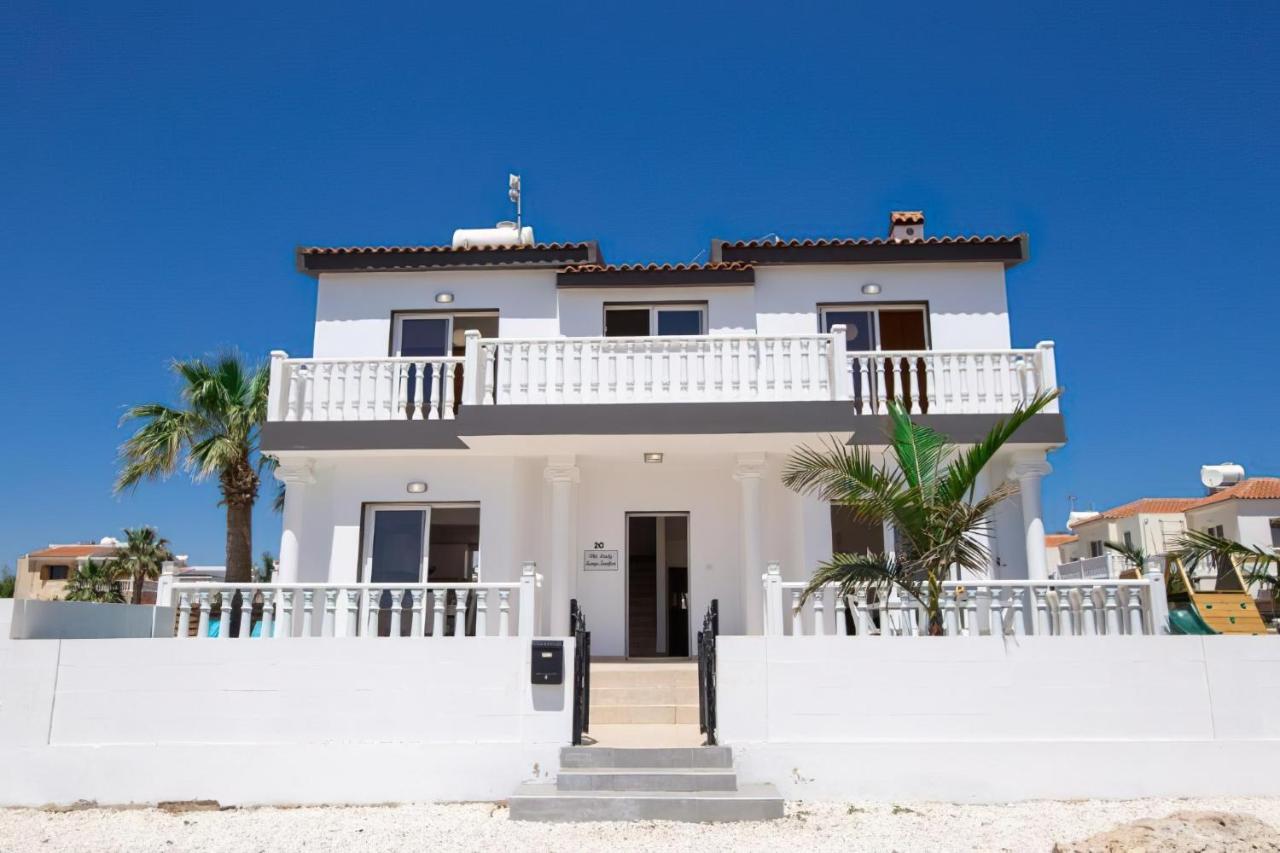 Villa Suncity Boutique Beachfront Ajia Napa Zewnętrze zdjęcie