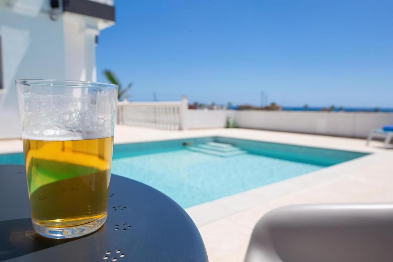 Villa Suncity Boutique Beachfront Ajia Napa Zewnętrze zdjęcie