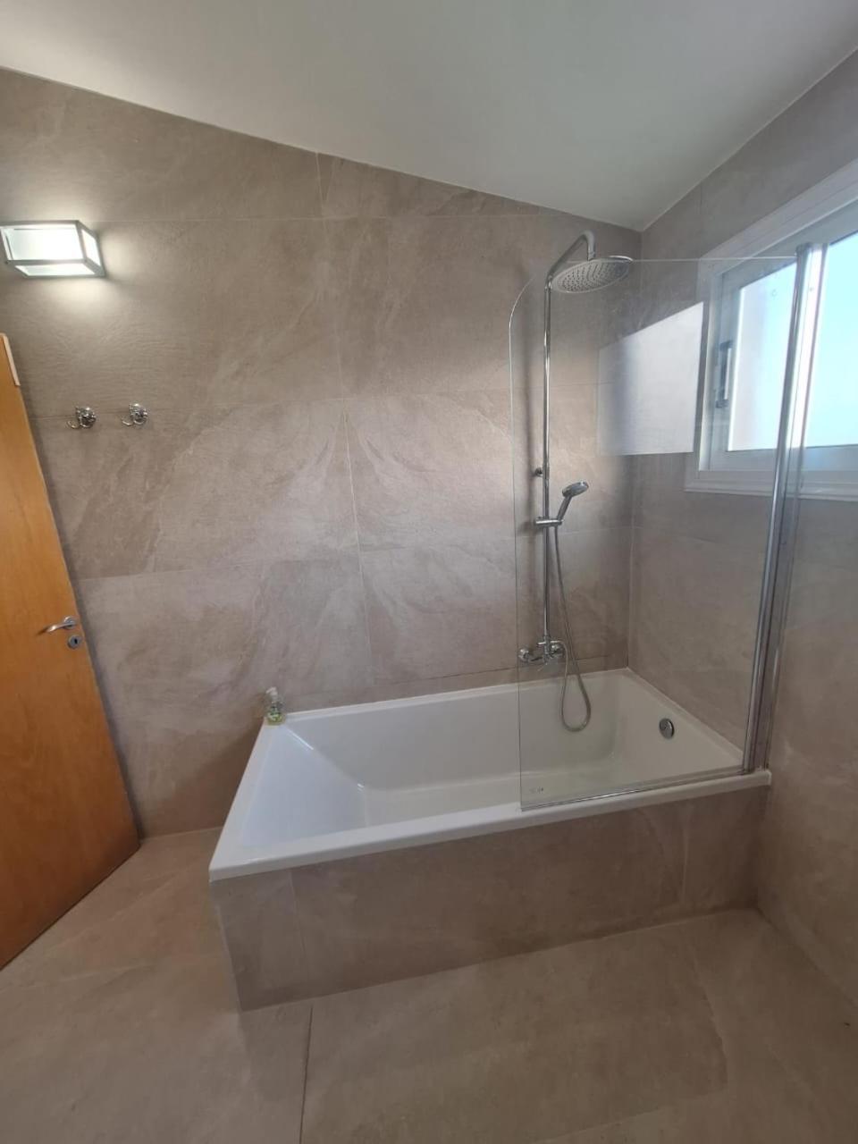 Villa Suncity Boutique Beachfront Ajia Napa Zewnętrze zdjęcie